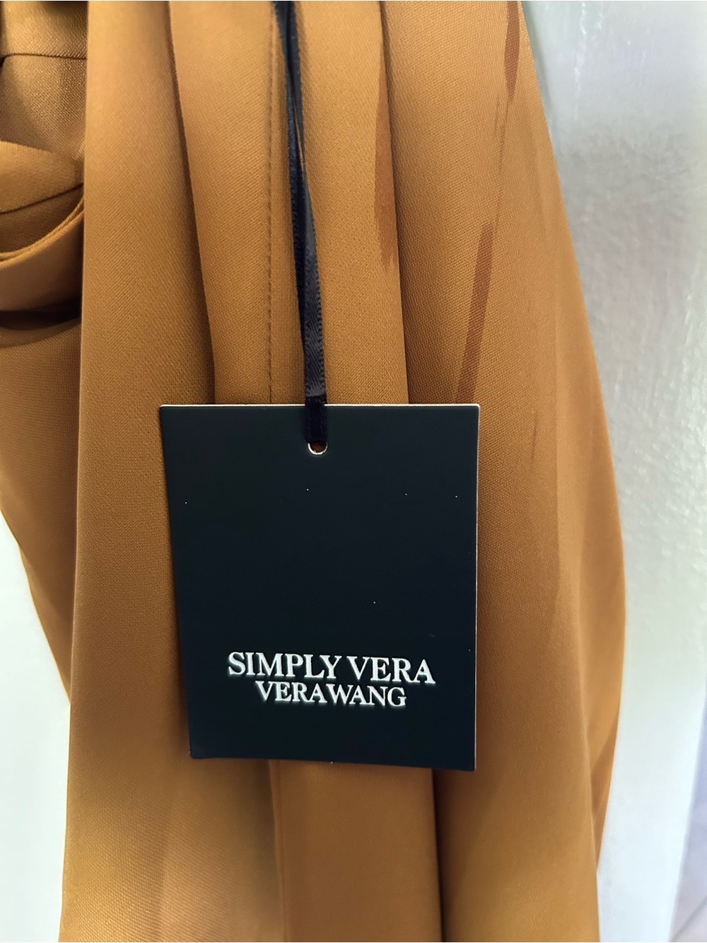 Simply Vera Vera Wang Mustard Short Sleeve Pleated Front Blouse - Picture 5 of 6